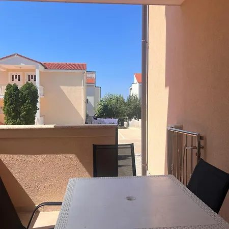 Apartments Fun Novalja Exterior photo