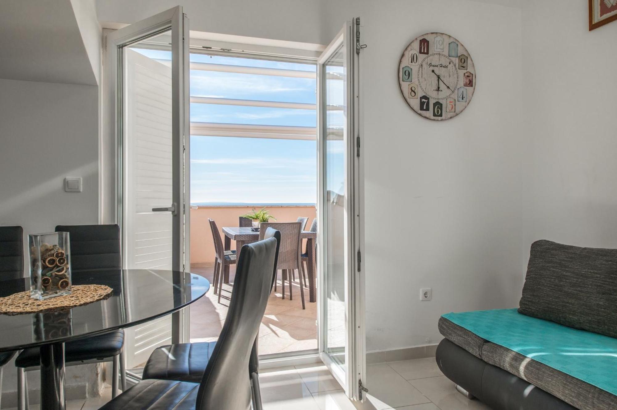 Fun Apartment *